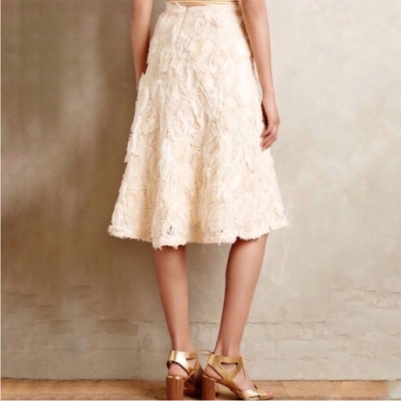 Anthropologie HD in Paris Tufted Blossoms Skirt 0 - Picture 2 of 3
